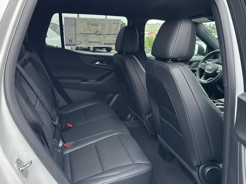 new 2026 Chevrolet Equinox car, priced at $30,330