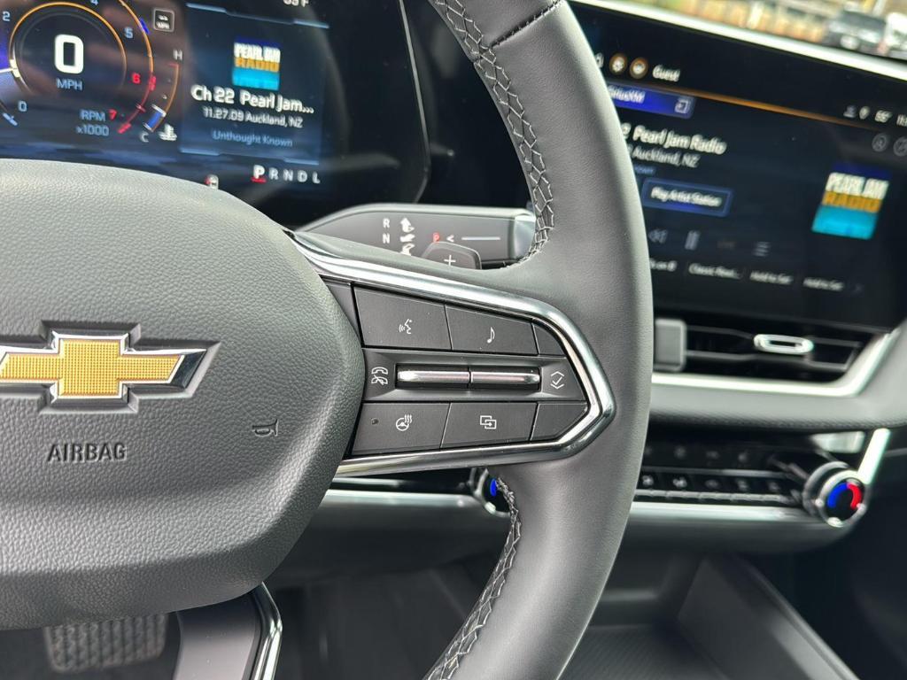 new 2026 Chevrolet Equinox car, priced at $30,330