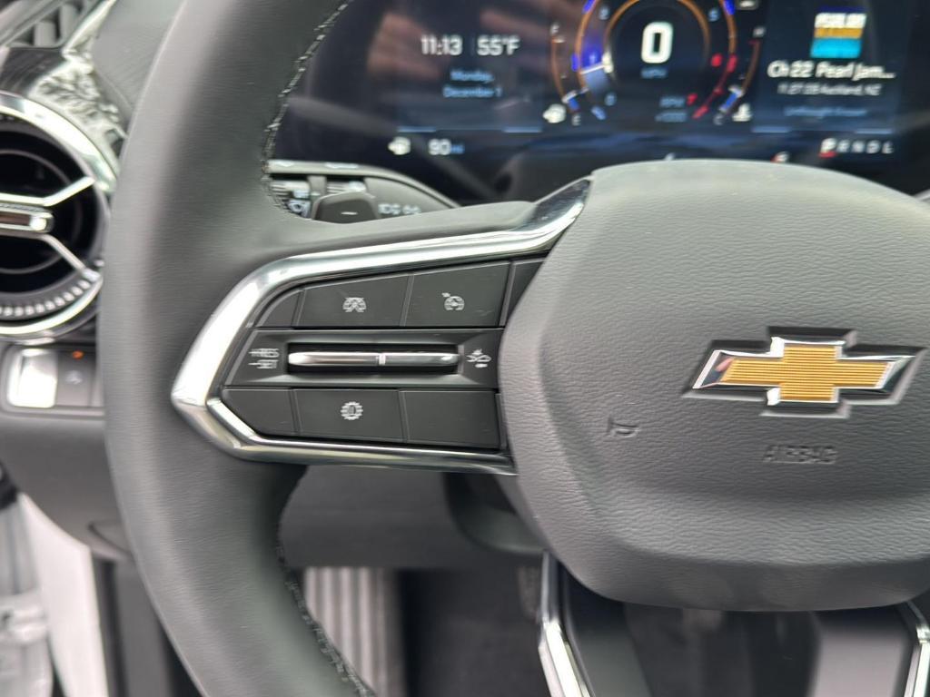 new 2026 Chevrolet Equinox car, priced at $30,330