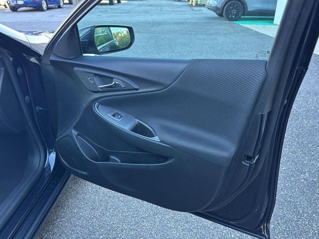 new 2023 Chevrolet Malibu car, priced at $16,950