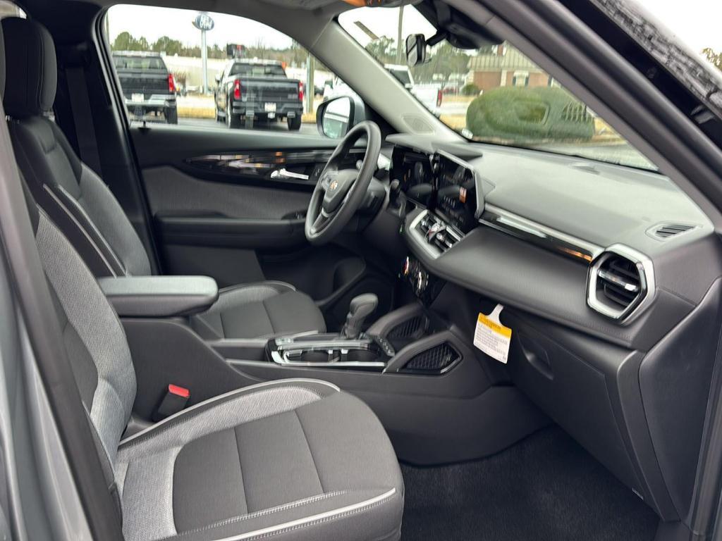 new 2026 Chevrolet TrailBlazer car, priced at $27,220