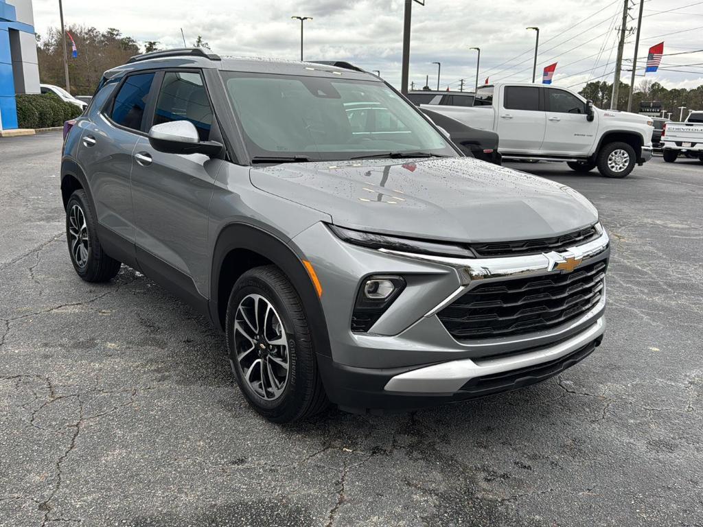 new 2026 Chevrolet TrailBlazer car, priced at $27,220