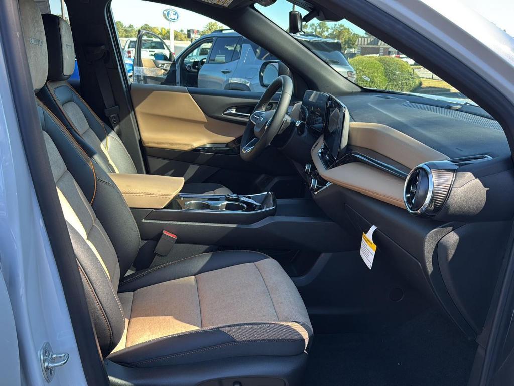 new 2026 Chevrolet Equinox car, priced at $38,325