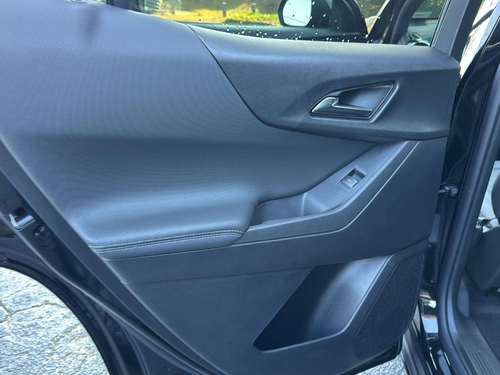 new 2026 Chevrolet Equinox car, priced at $29,330