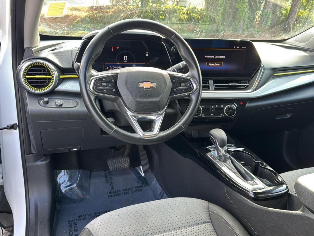 used 2024 Chevrolet Trax car, priced at $20,888