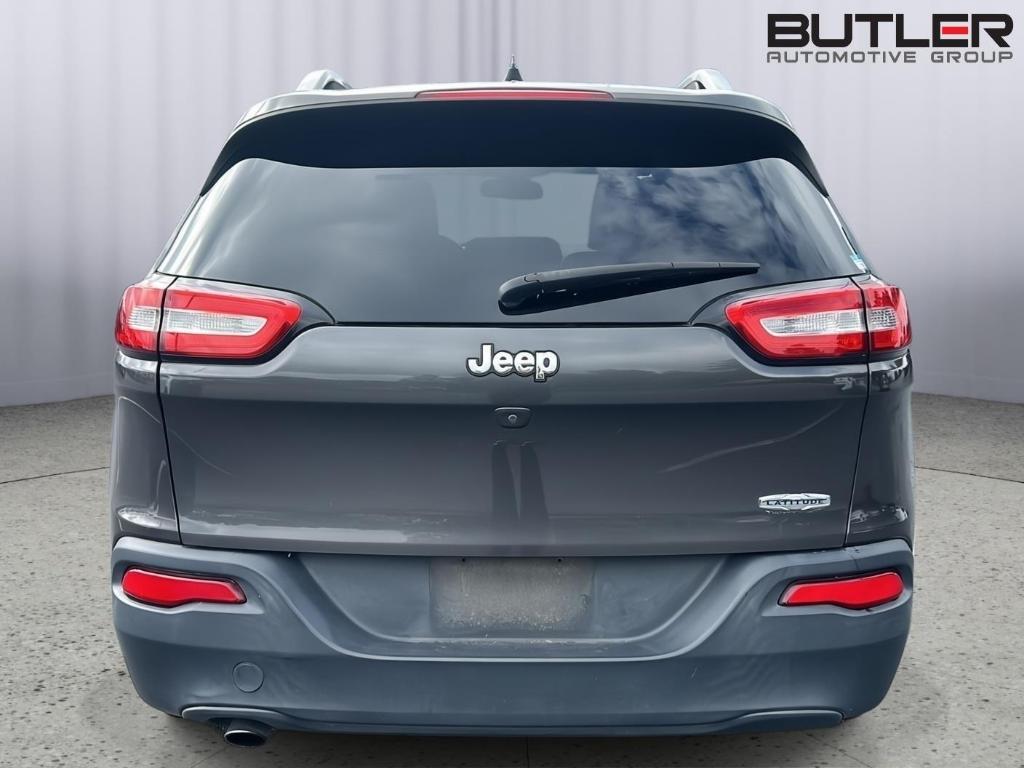 used 2016 Jeep Cherokee car, priced at $10,995