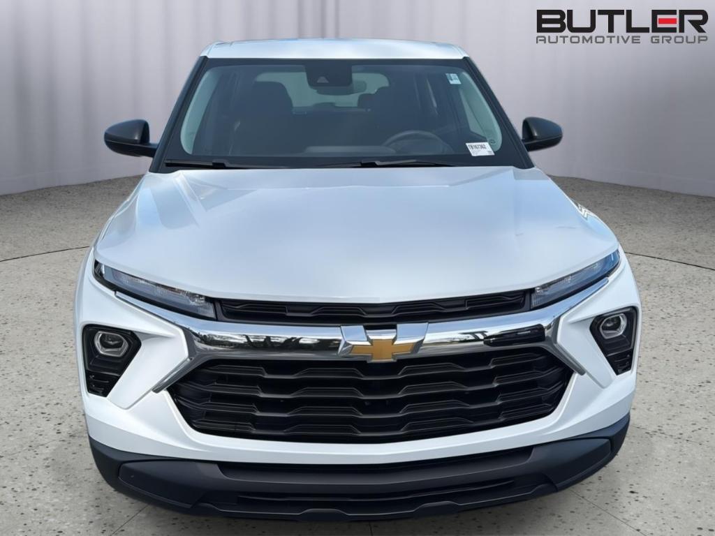 new 2026 Chevrolet TrailBlazer car, priced at $27,330