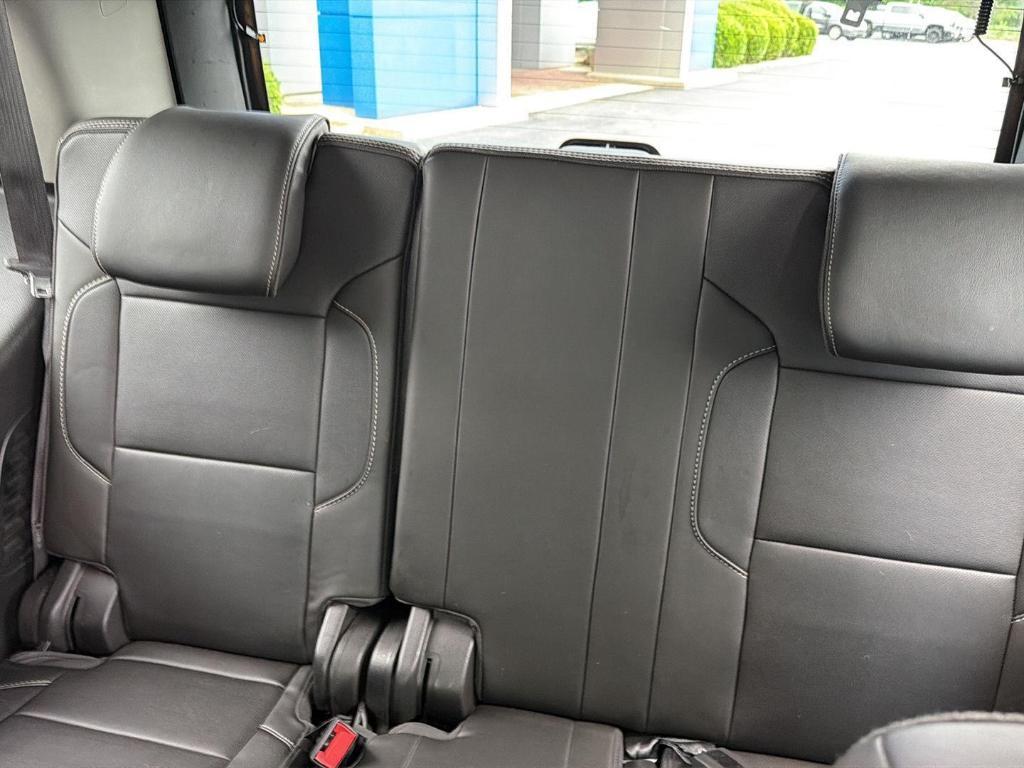 used 2019 GMC Yukon car, priced at $30,595