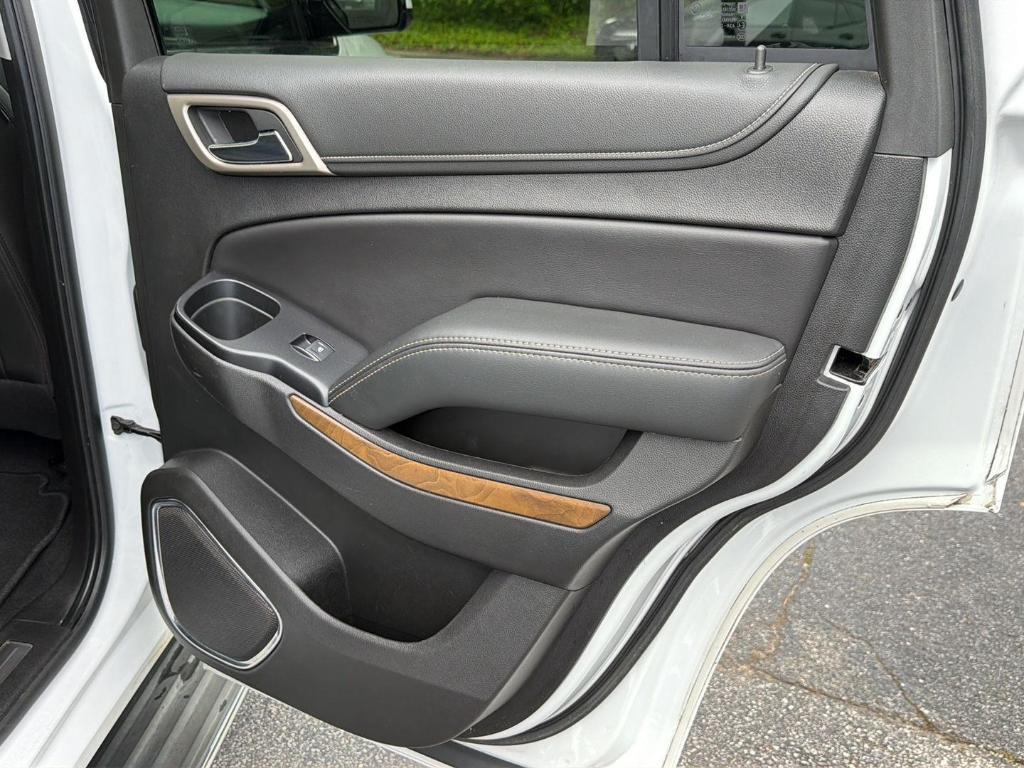 used 2019 GMC Yukon car, priced at $30,595