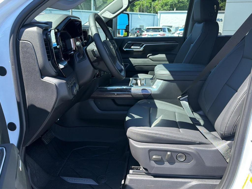new 2026 Chevrolet Silverado 3500 car, priced at $85,545