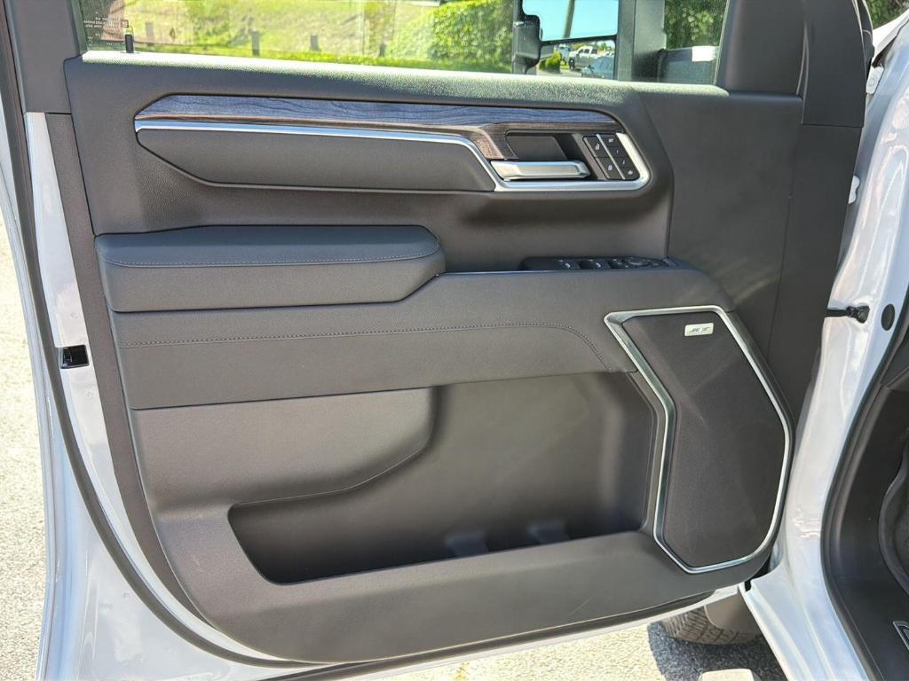 new 2026 Chevrolet Silverado 3500 car, priced at $85,545