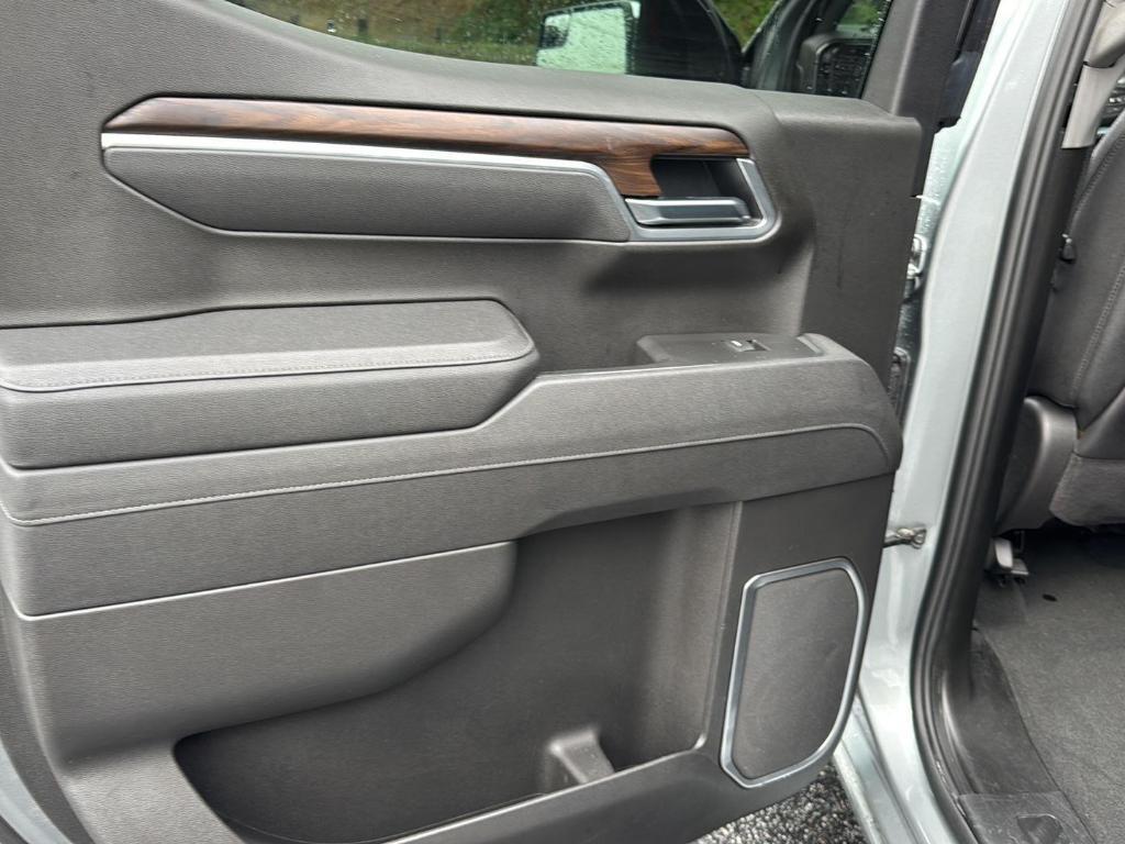 used 2025 GMC Sierra 1500 car, priced at $39,588