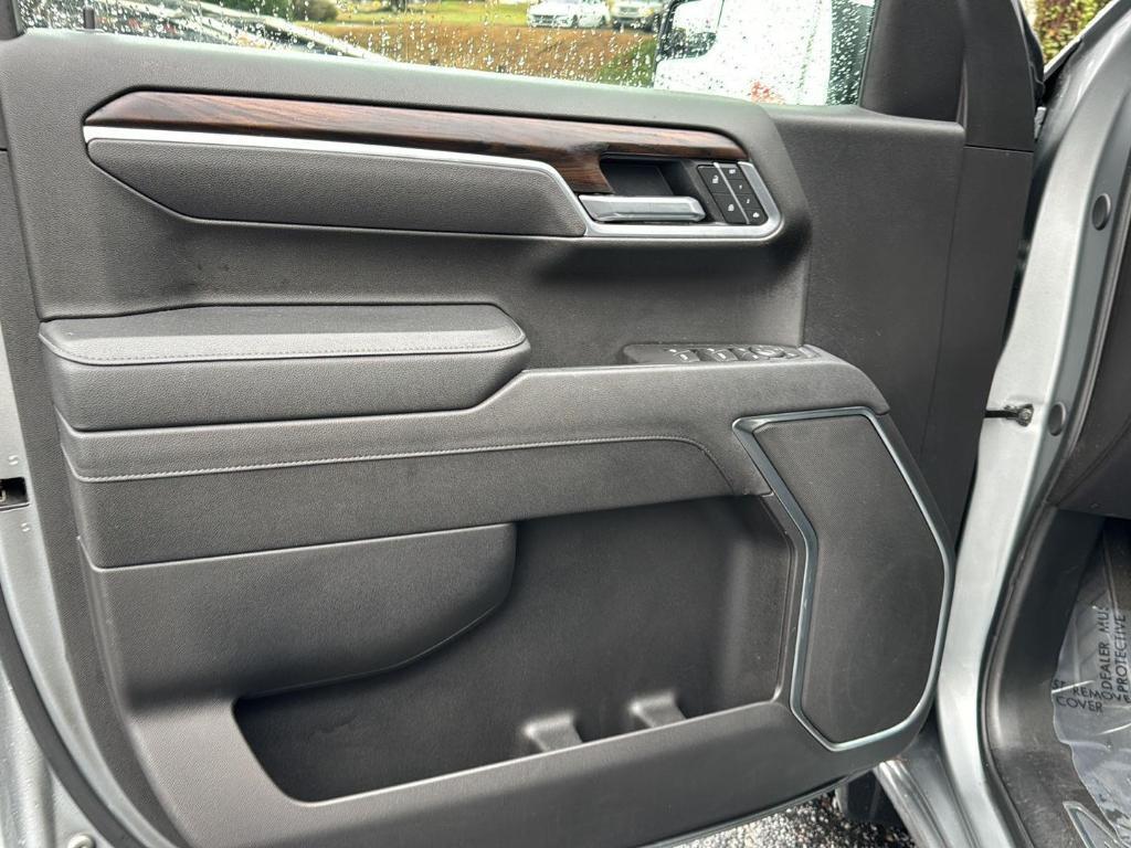 used 2025 GMC Sierra 1500 car, priced at $39,588