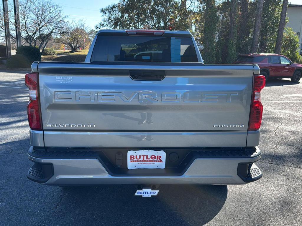 new 2026 Chevrolet Silverado 1500 car, priced at $43,025