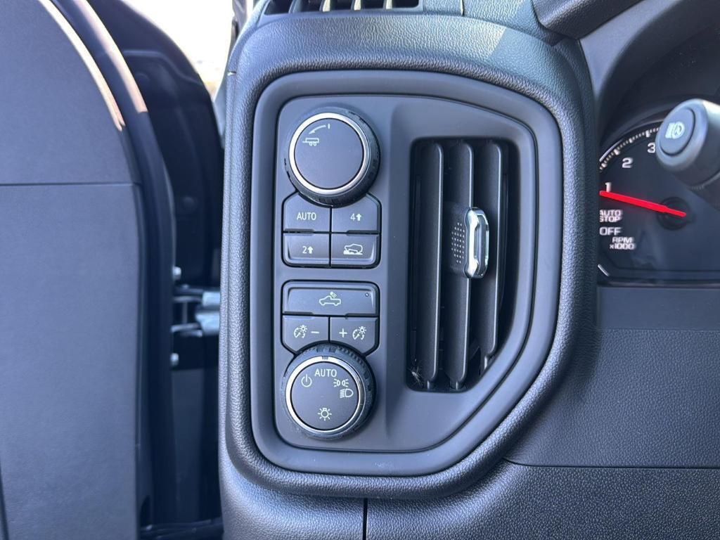 new 2026 Chevrolet Silverado 1500 car, priced at $43,025