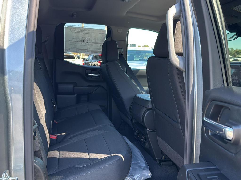 new 2026 Chevrolet Silverado 1500 car, priced at $43,025