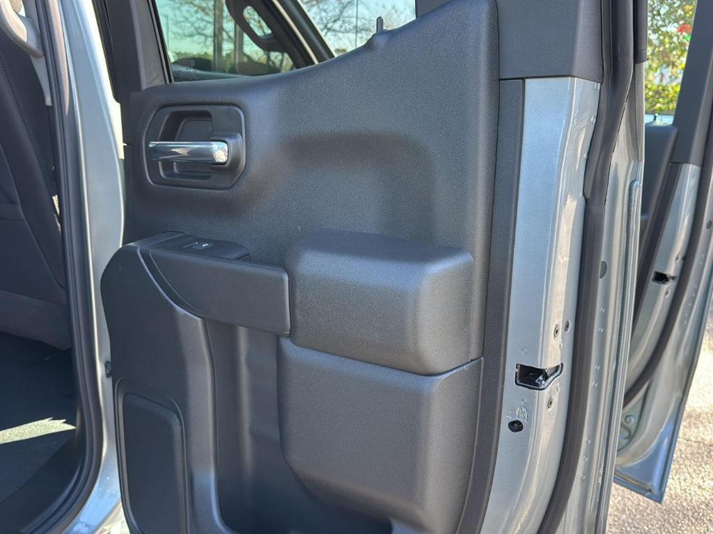 new 2026 Chevrolet Silverado 1500 car, priced at $43,025