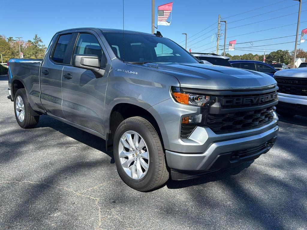 new 2026 Chevrolet Silverado 1500 car, priced at $43,025