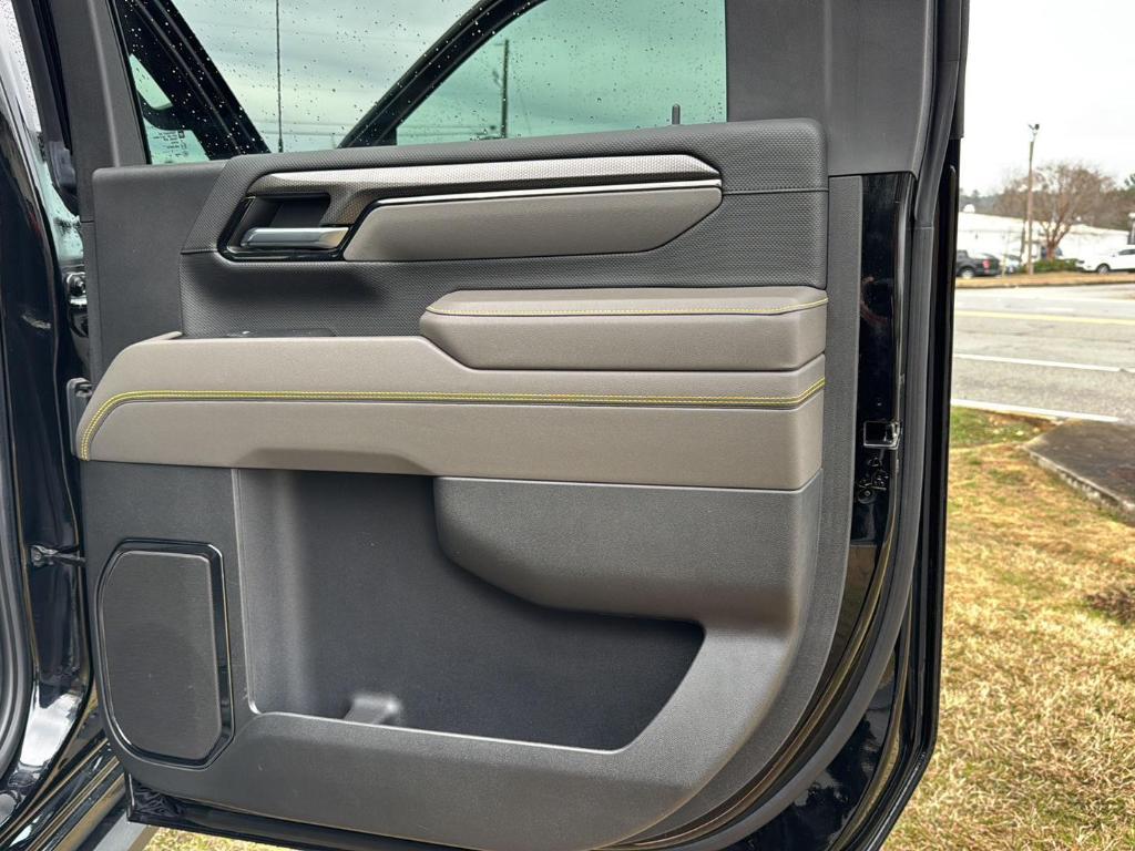 used 2024 Chevrolet Silverado 2500 car, priced at $70,558