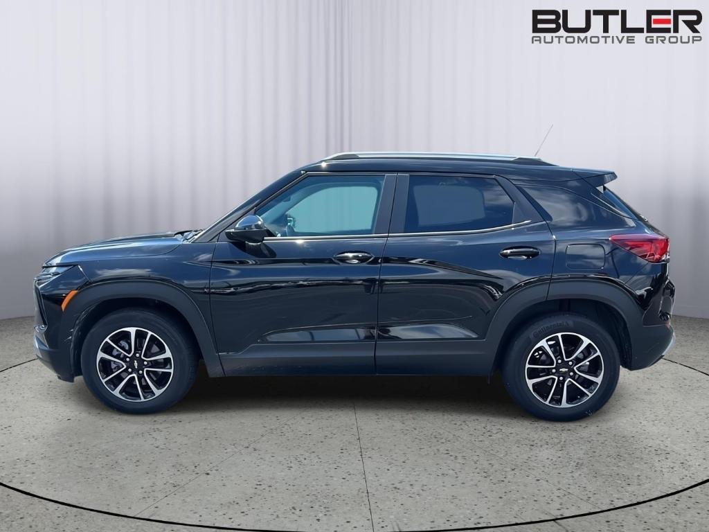 used 2025 Chevrolet TrailBlazer car, priced at $21,998