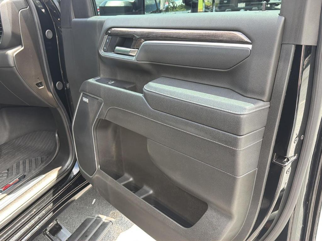 used 2025 Chevrolet Silverado 2500 car, priced at $69,850