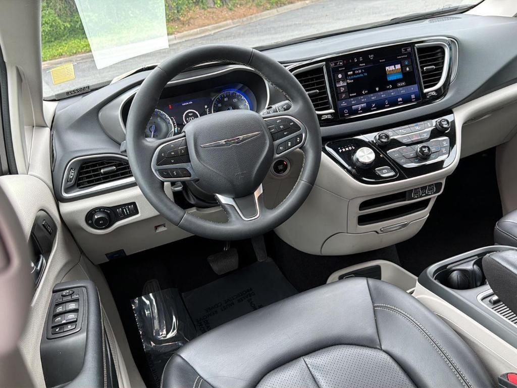 used 2023 Chrysler Pacifica car, priced at $26,998