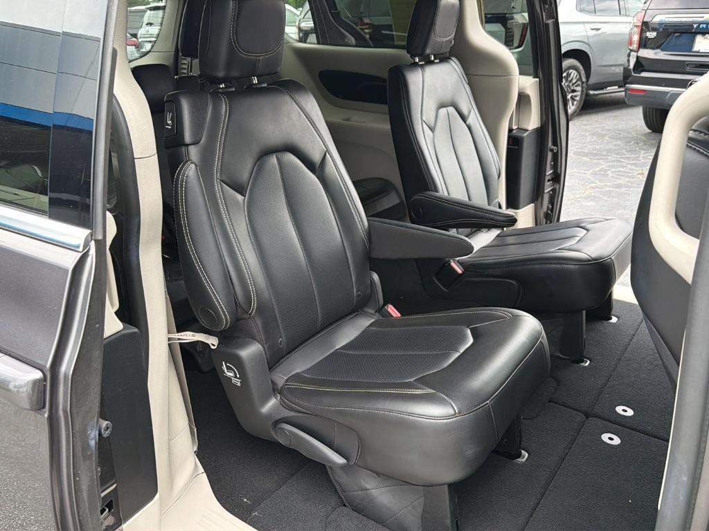 used 2023 Chrysler Pacifica car, priced at $26,998