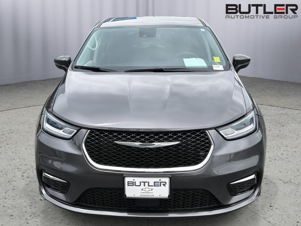 used 2023 Chrysler Pacifica car, priced at $26,998