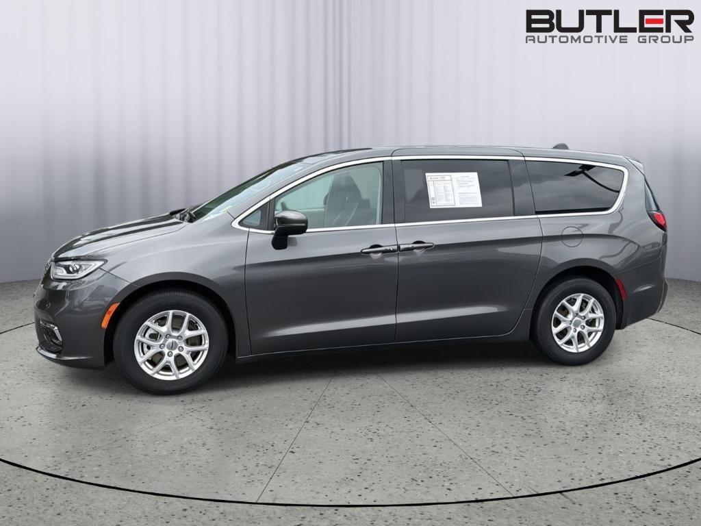 used 2023 Chrysler Pacifica car, priced at $26,998