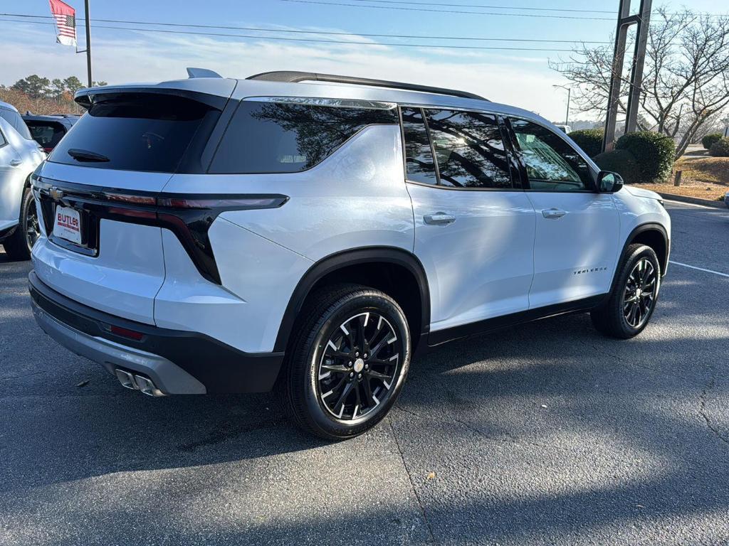 new 2026 Chevrolet Traverse car, priced at $44,155