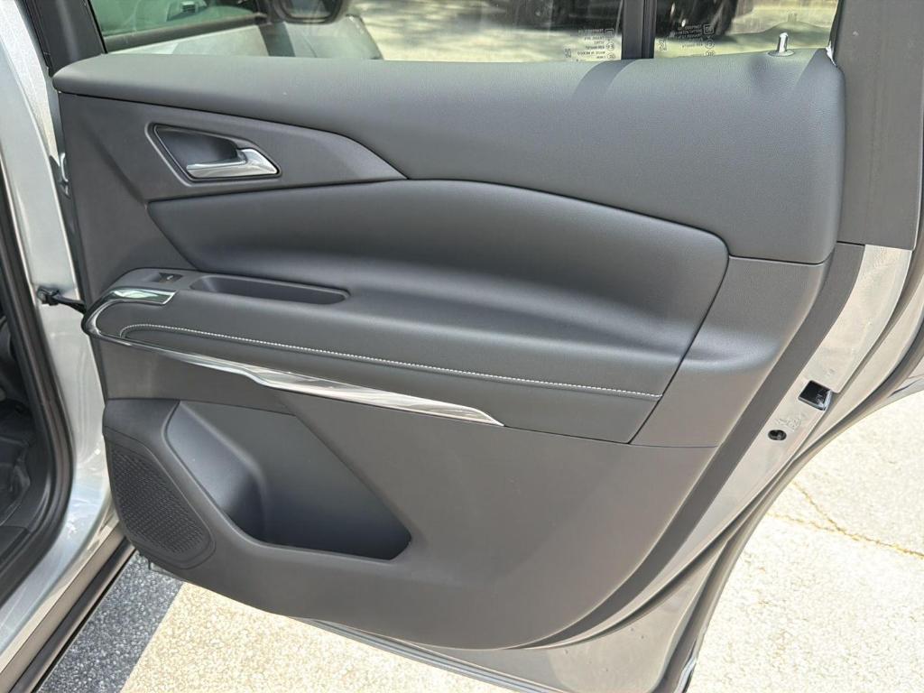 new 2026 Chevrolet Traverse car, priced at $46,760