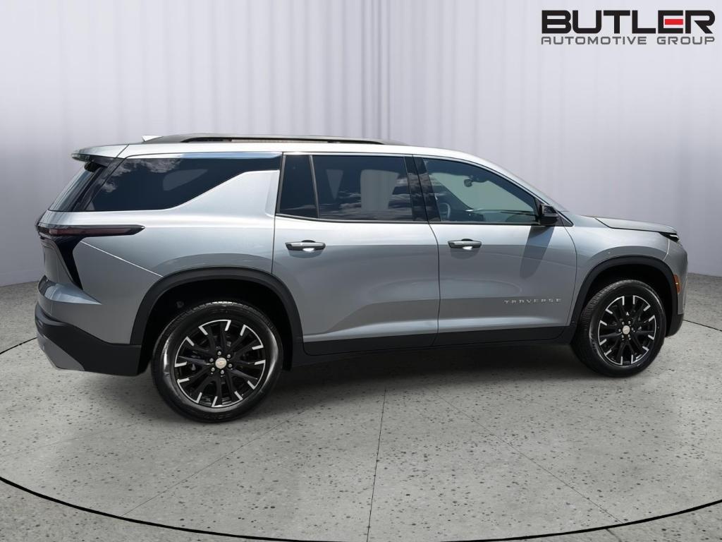 new 2026 Chevrolet Traverse car, priced at $46,760