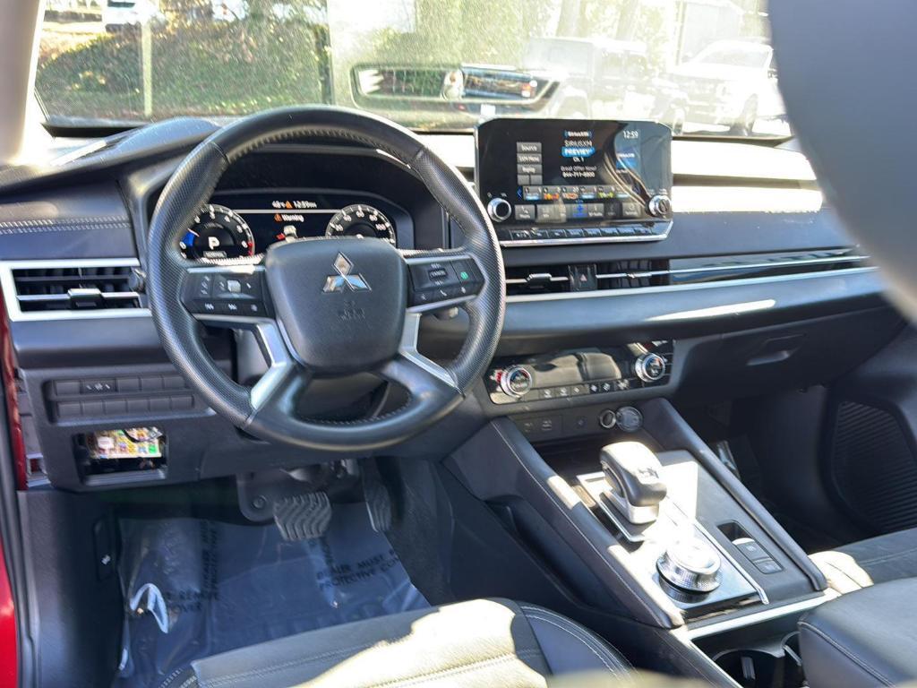 used 2024 Mitsubishi Outlander car, priced at $25,999