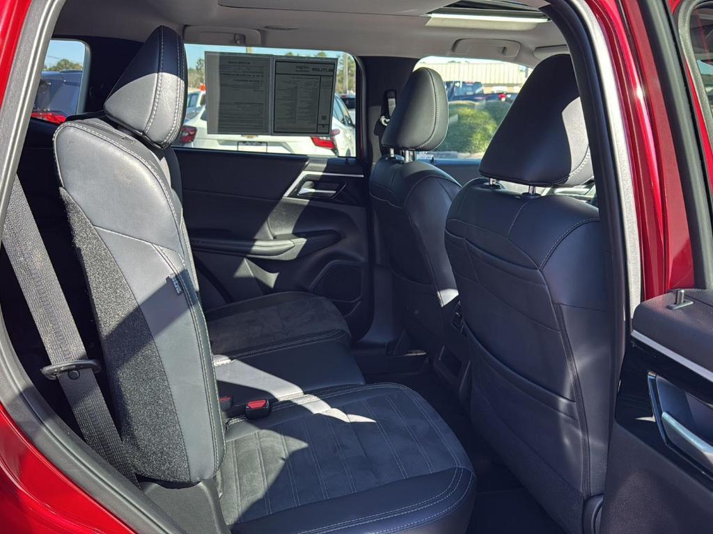 used 2024 Mitsubishi Outlander car, priced at $25,999