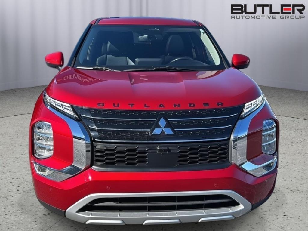 used 2024 Mitsubishi Outlander car, priced at $25,999