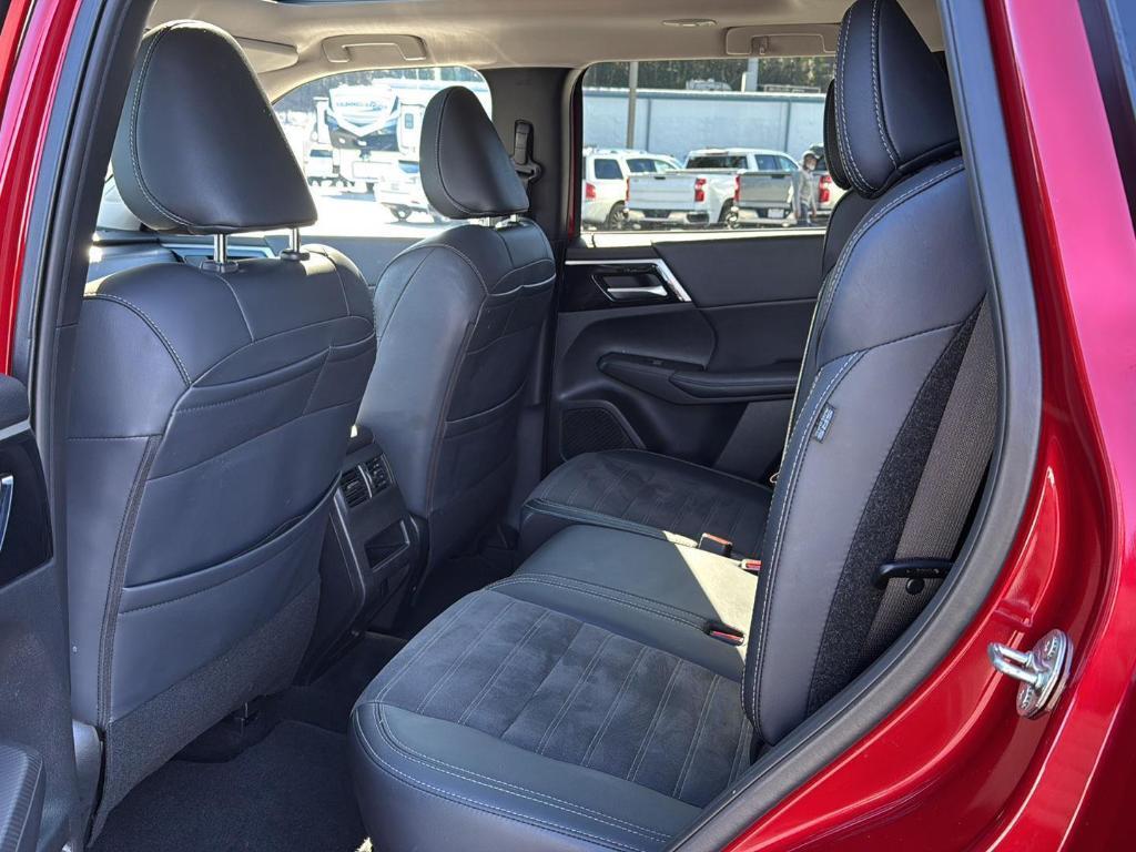 used 2024 Mitsubishi Outlander car, priced at $25,999