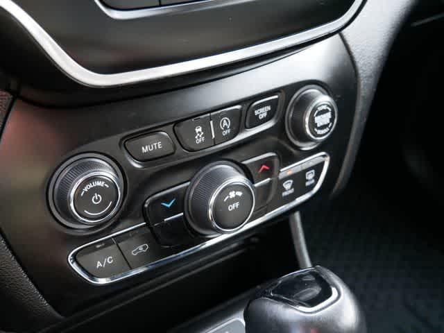 used 2020 Jeep Cherokee car, priced at $15,998