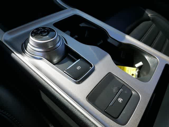 used 2024 Ford Edge car, priced at $30,998