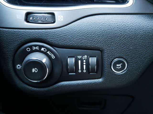 used 2019 Jeep Cherokee car, priced at $6,889