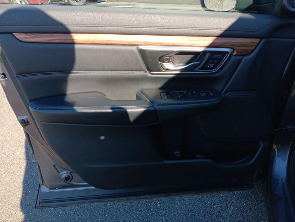 used 2018 Honda CR-V car, priced at $19,986