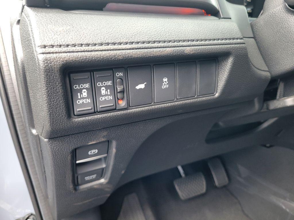 new 2026 Honda Odyssey car, priced at $45,845