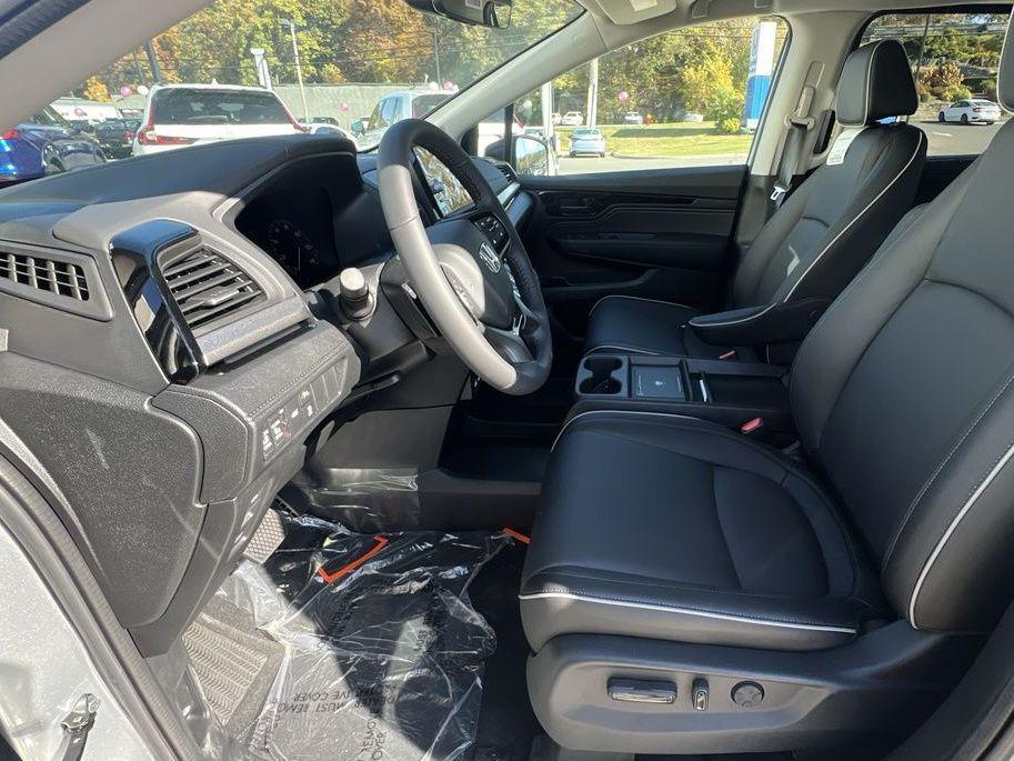 new 2026 Honda Odyssey car, priced at $49,445