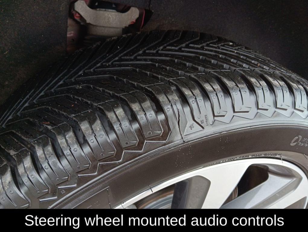 used 2023 Honda Pilot car, priced at $40,990