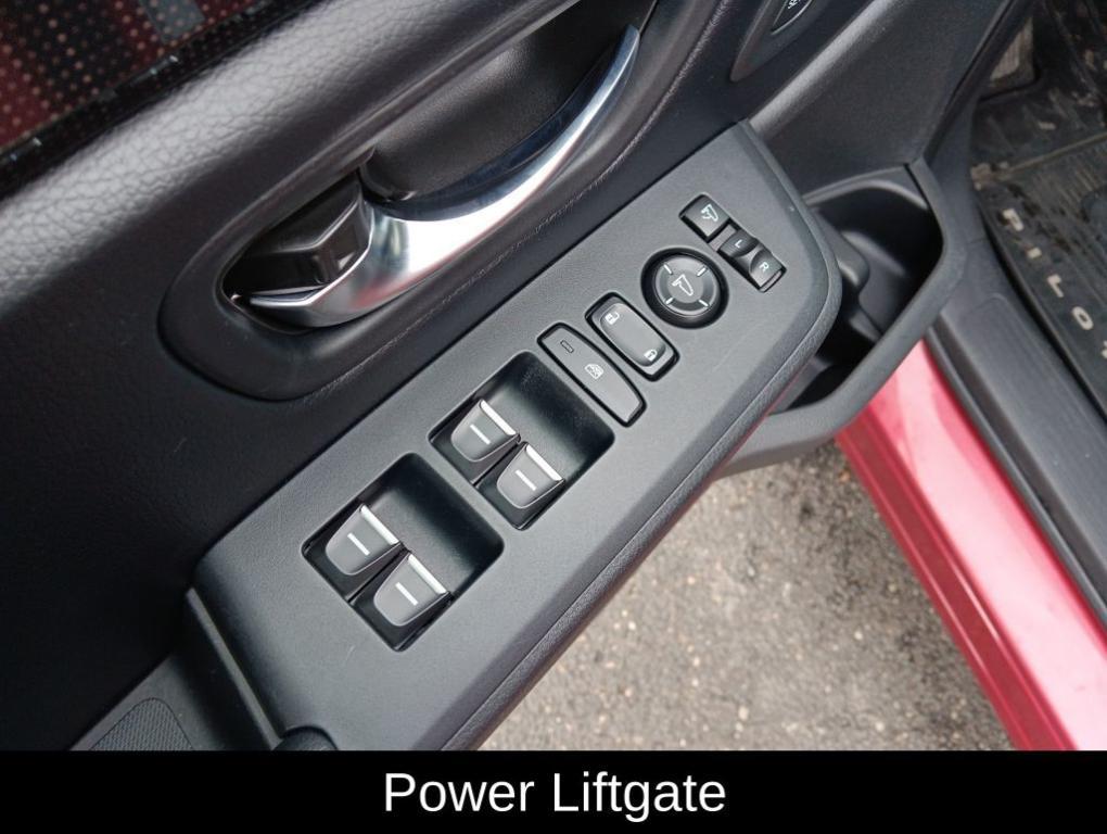 used 2023 Honda Pilot car, priced at $40,990