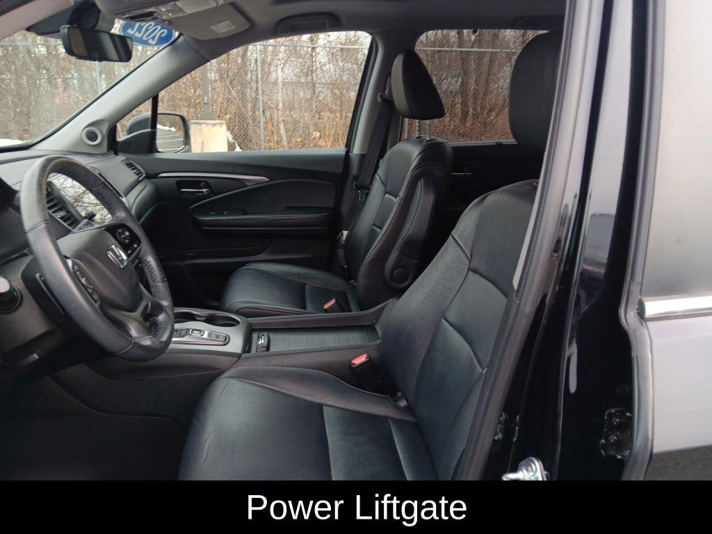 used 2022 Honda Pilot car, priced at $31,990