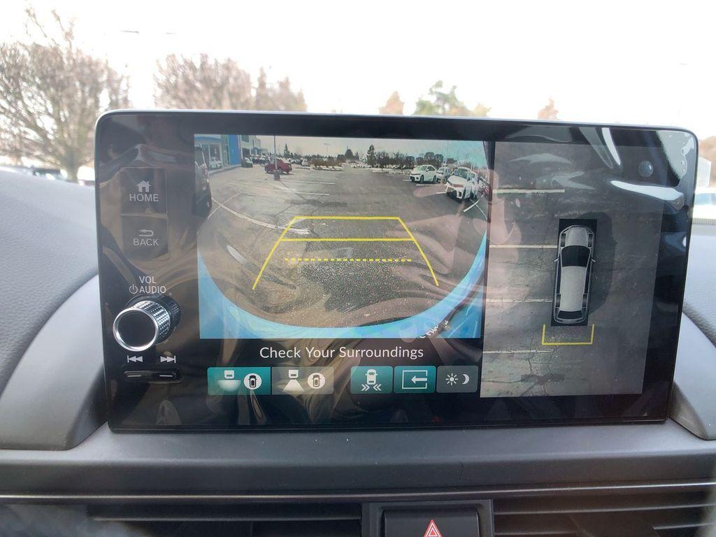 new 2025 Honda Pilot car, priced at $49,750