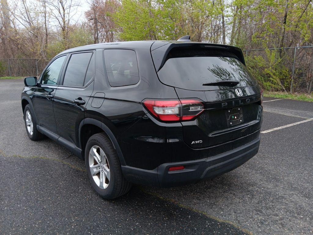 used 2023 Honda Pilot car, priced at $33,989