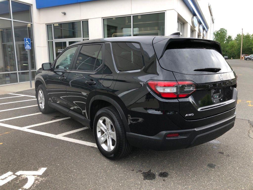 used 2023 Honda Pilot car, priced at $31,989