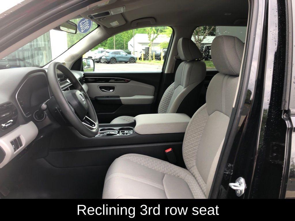 used 2023 Honda Pilot car, priced at $31,989