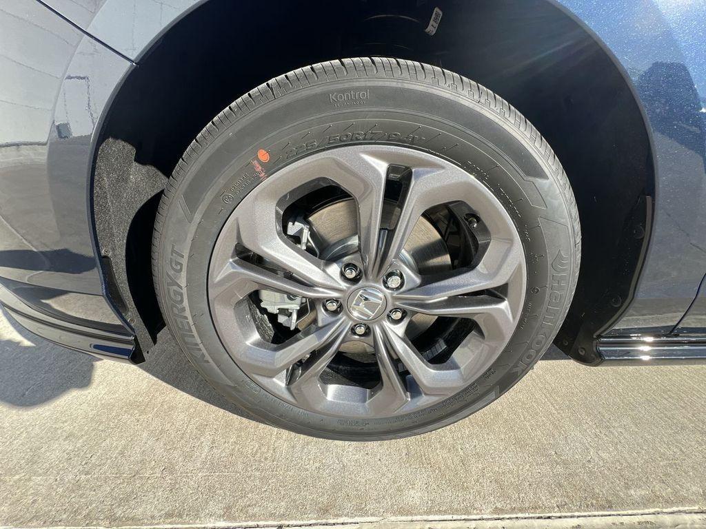 new 2025 Honda Accord Hybrid car, priced at $34,319